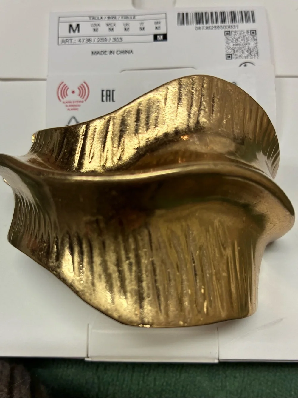 NWT. Zara Golden Sculptural Abstract Design Statement Bracelet.